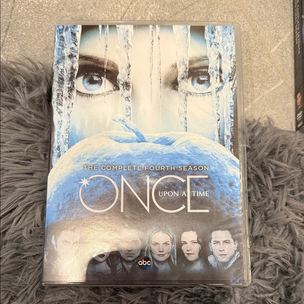 Once Upon a Time DVD Box Set - Complete Seasons (Set of 5) - Picture 4 of 10